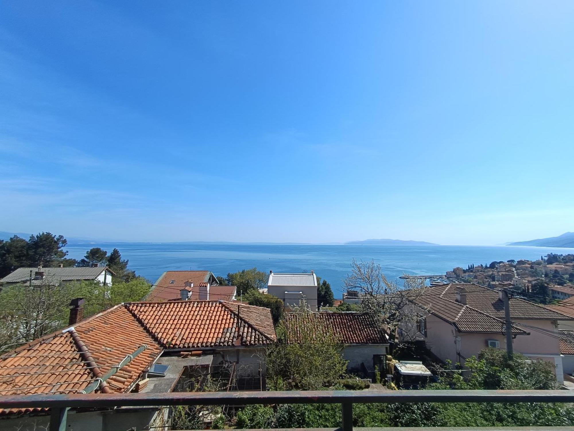 Apartment Fenix - Stunning View, Great Location & Free Parking