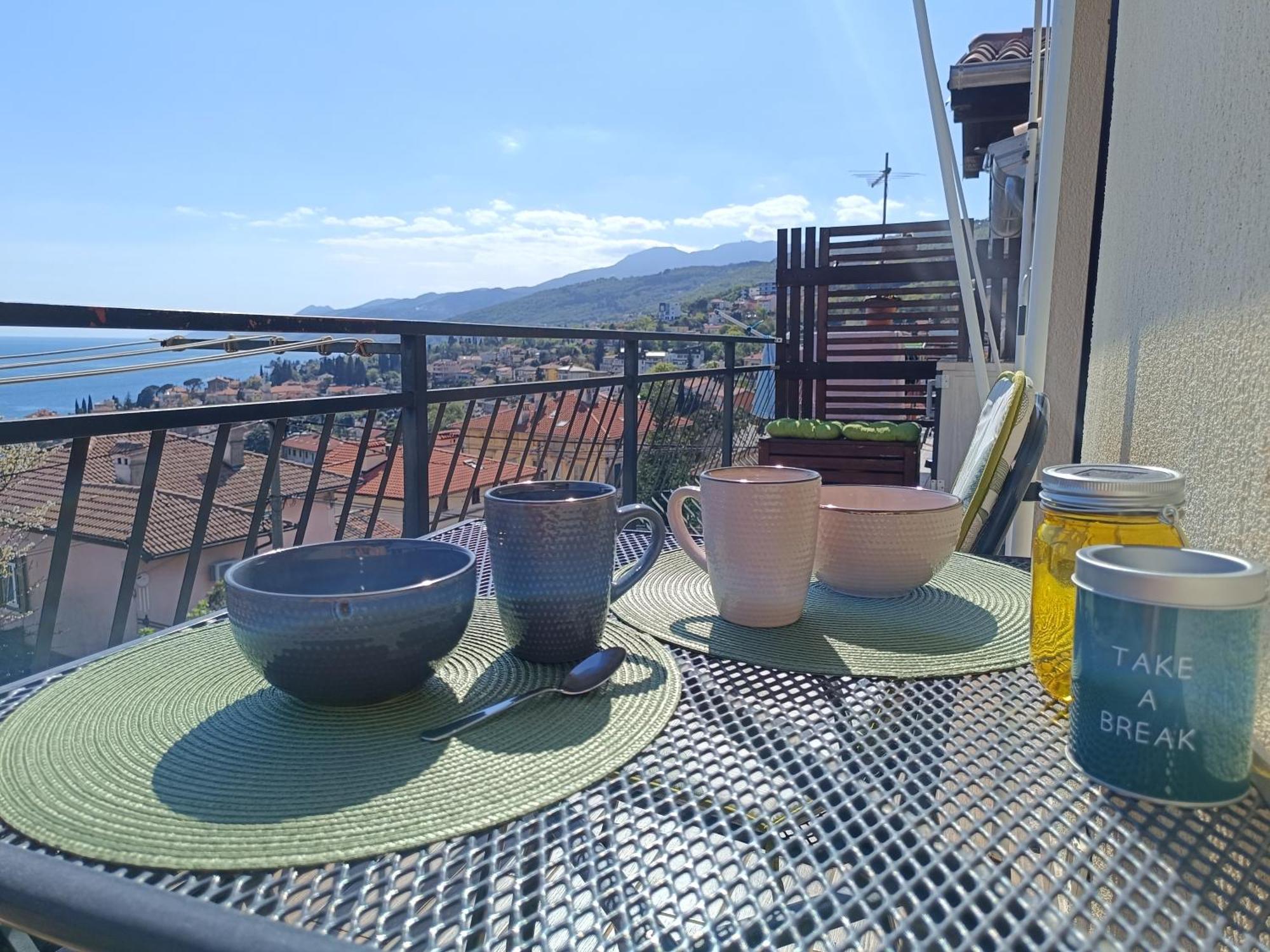 Fenix - Stunning View, Great Location & Free Parking Apartment